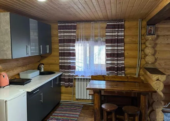 лісовий 公寓 *